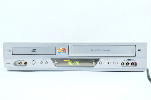 ویدئو DVDبرند LG دارای 12وررودی خروجی پشت دستگاه و 5عدد ورودی